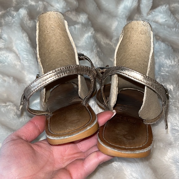 Naughty Monkey Sandals - Picture 4 of 6